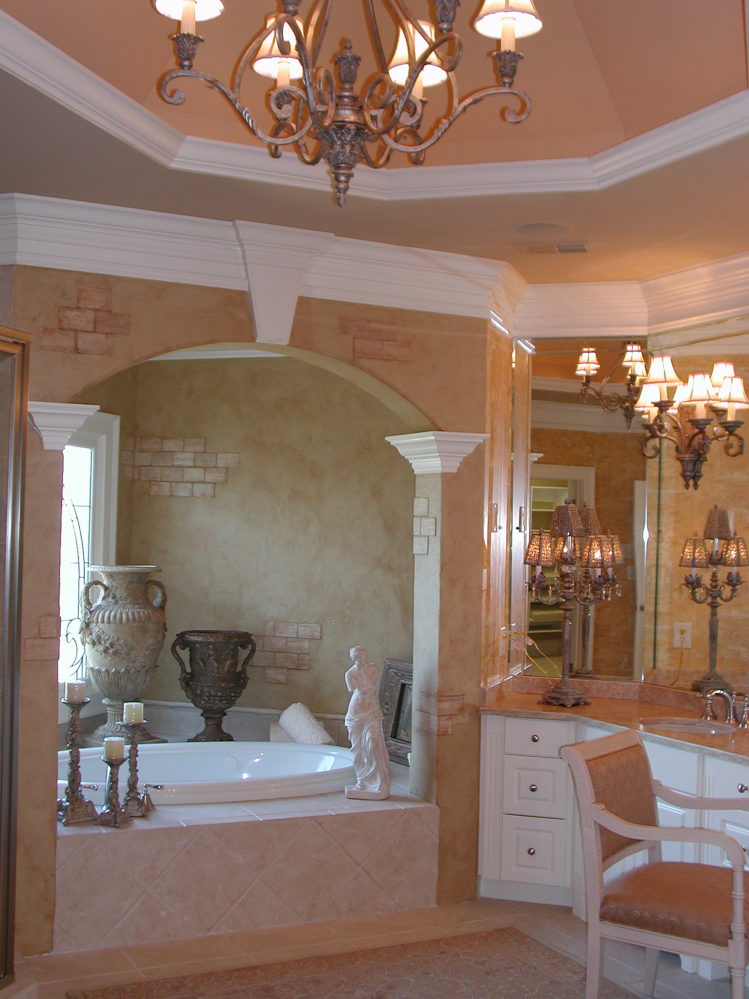 master-bathroom-02191